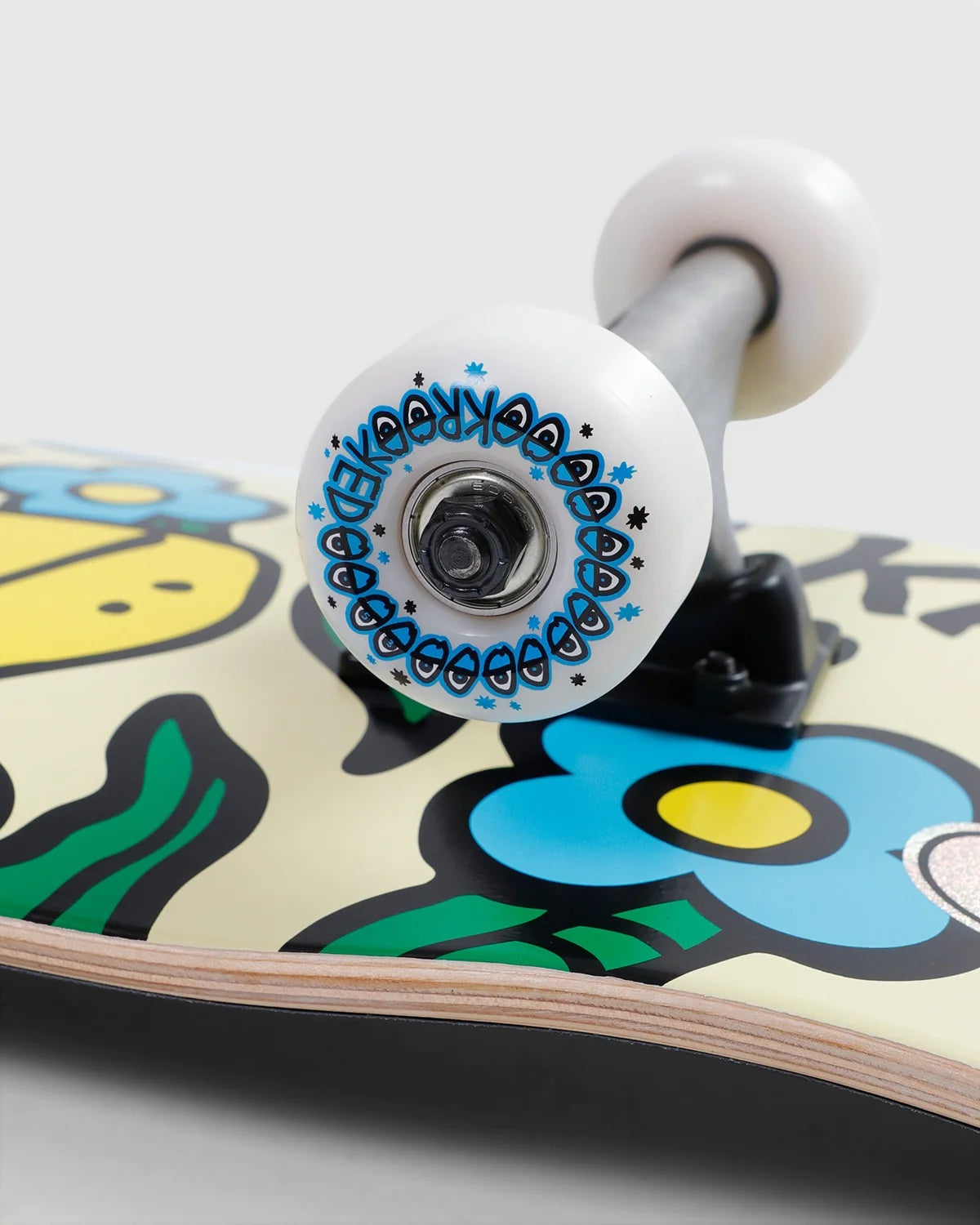 KROOKED SHMOO VIBE SKATEBOARD COMPLETE 8.0 – Jimmys Skate & Street KROOKED SHMOO VIBE SKATEBOARD COMPLETE 8.0 – Jimmys Skate & Street