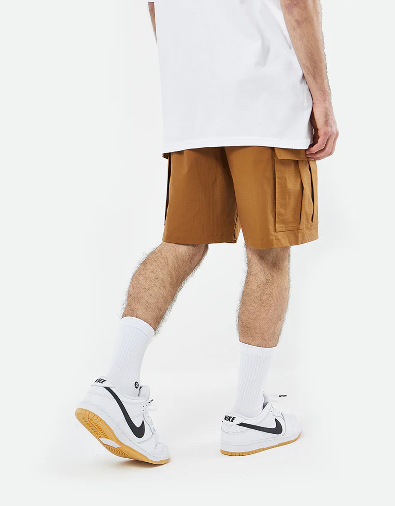 Nike sb top khaki shorts